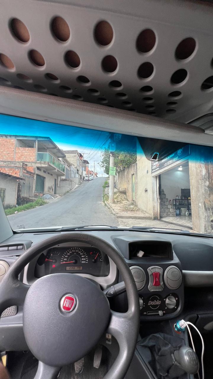 Polimento de parabrisa antes e depois